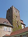 Tour carrée du château.