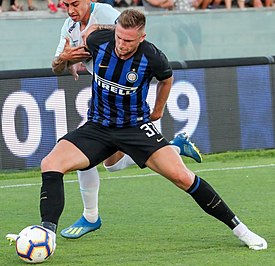 Milan Skriniar playing for Inter Zen-Int (1).jpg