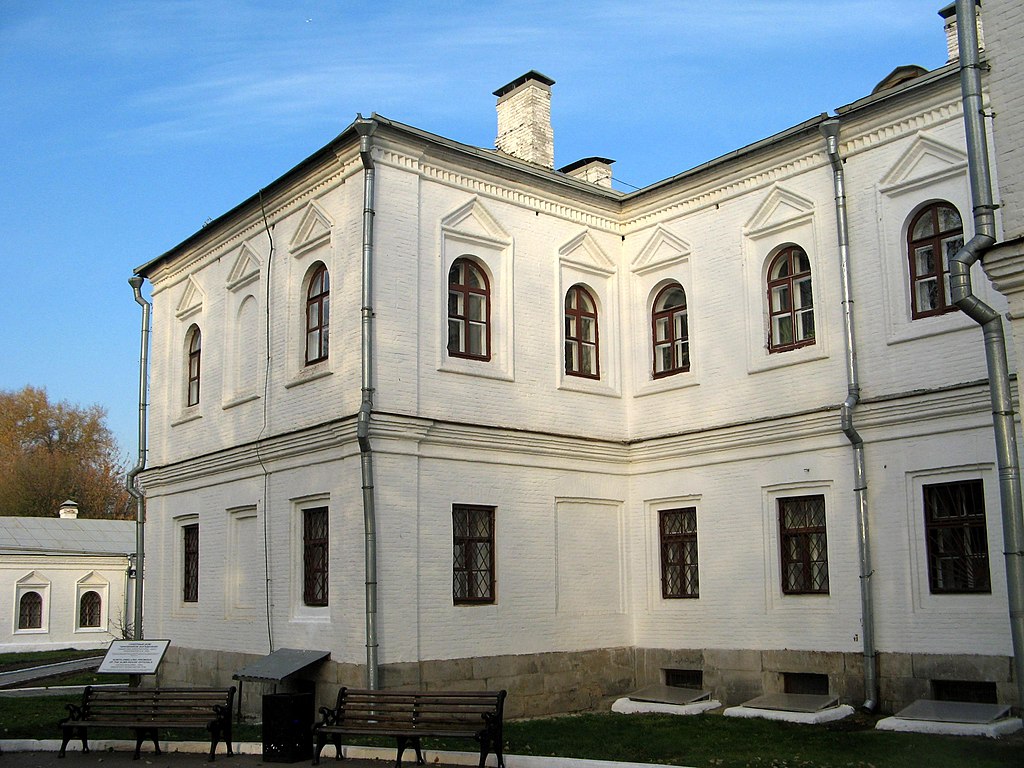 File:Усадьба Измайлово. Северный дом чиновников богадельни05.jpg -  Wikimedia Commons