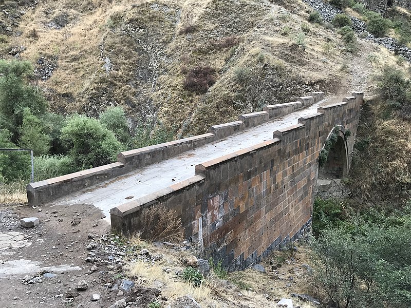 File:Գառնու ձորի կամուրջ (2019) 04.jpg