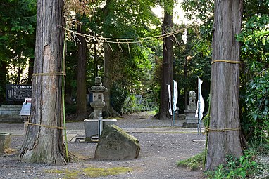 東側の生鳥居