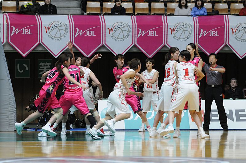 File:15-16 playoffs semifinal 160228 fujitsu-chanson.jpg