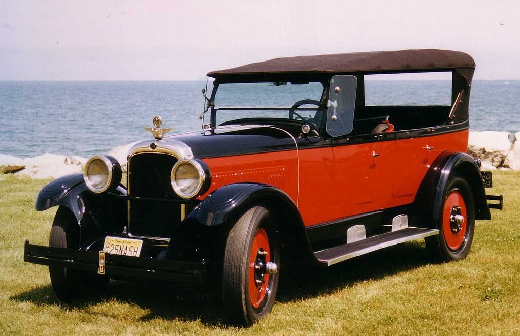 Nash Motors 1024px-1925_Nash_automobile