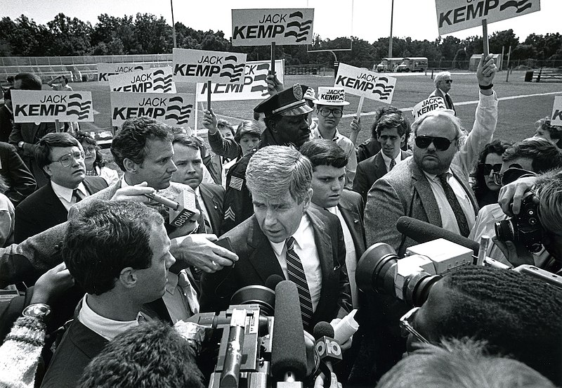 File:19871003 Jack Kemp Rally.jpg