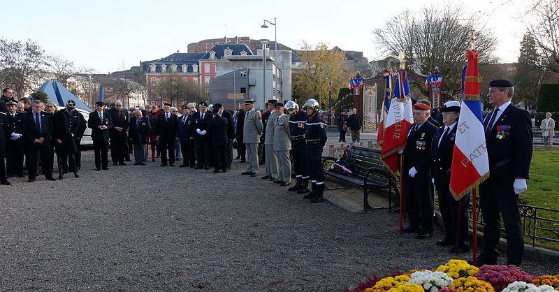 File:2015-11-11 10-52-00 commemo-armistice.jpg