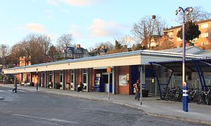 2015 à la gare de High Wycombe - bâtiment principal.JPG