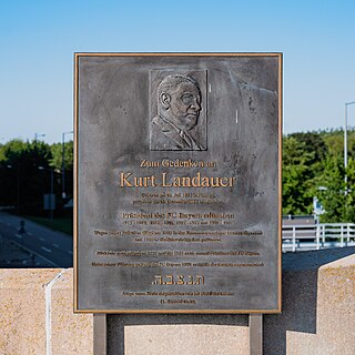 <span class="mw-page-title-main">Kurt Landauer</span> German businessman