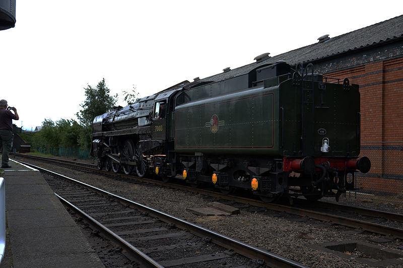 File:70013 'Oliver Cromwell' Loughborough GCR (9054193667).jpg