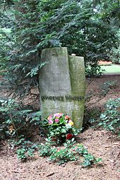 Grabstein von Lawrence Winters auf dem Friedhof Ohlsdorf (Quelle: Wikimedia)