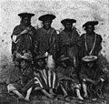 Abitanti della Terra del Fuoco, ante 1915 - Archivio Meraviglioso ICM BC1915n21f2.jpg