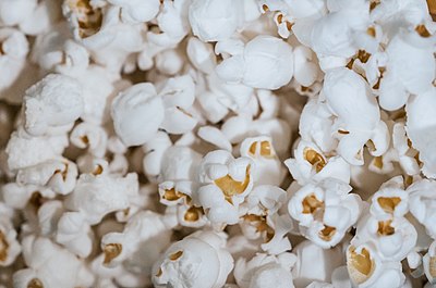 Air-Popped Popcorn (45813595124).jpg