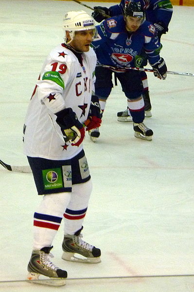 File:Alexei Yashin 2010-12-12 (4).jpg