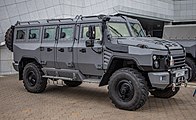 Беларуская: Браніраваны аўтамабіль Асілак APC-10. 10-я міжнародная выстава ўзбраенняў і вайсковай тэхнікі Milex-2021 (23-26 чэрвеня 2021) English: Aromoured vehicle Asilak APC-10. 10th international exhibition of arms and military machinery Milex-2021 (23-26 June 2021). Minsk, Belarus Русский: Бронированный автомобиль Асилак Asilak APC-10. 10-я международная выставка вооружения и военной техники Milex-2021 (23-26 июня 2021). Минск, Беларусь