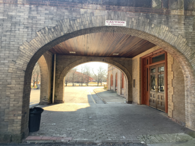 B&O station driveway, Youngstown.png