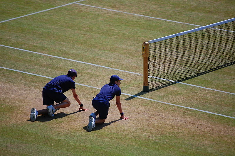 File:Ball-boys.jpg