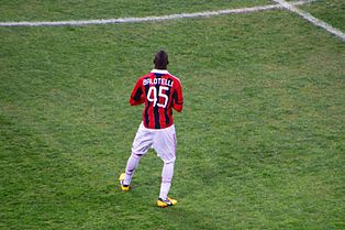 Milan vence o Torino pelo Italiano e se mantém na briga por vaga na Liga  Europa 