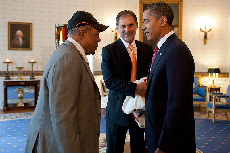 File:Barack Obama with Willie Mays & Bruce Bochy 2011-07-25.jpg