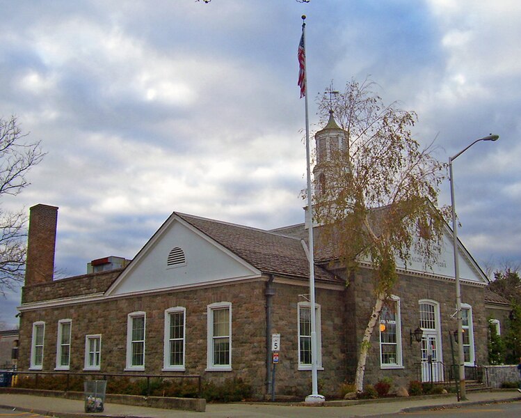 File:Beacon Post Office.jpg