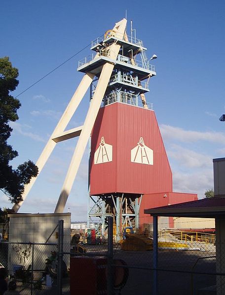 File:Beaconsfield mine.JPG