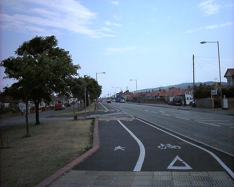 File:Benkid77 A548 cycleway 290609.JPG