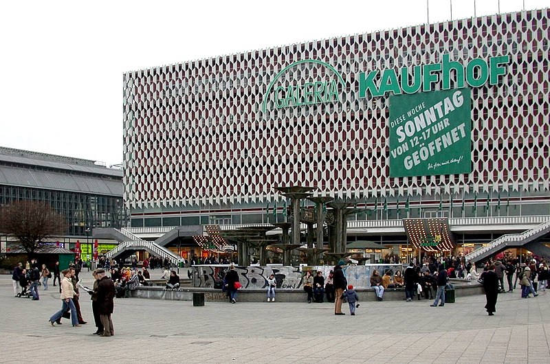 File:Berlin Alexanderplatz.JPG