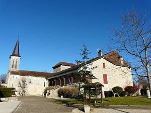 Blis-et-Born église et mairie.JPG