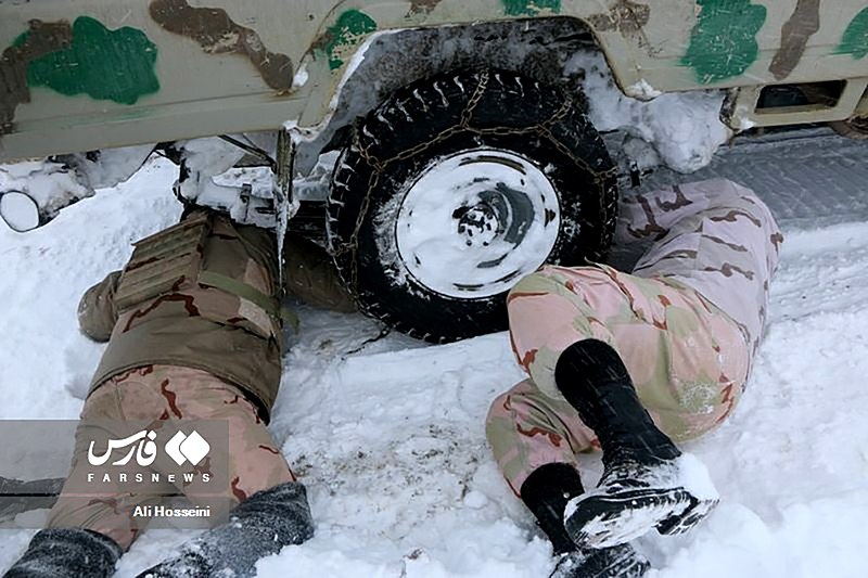 File:Border guard in West Azerbaijan province in snowy conditions (09).jpg