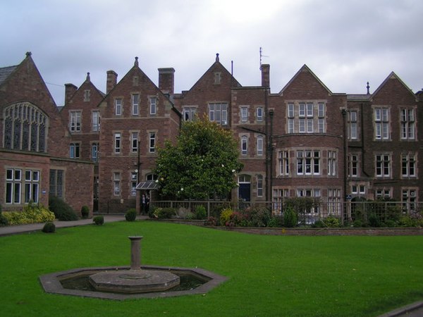 The school close with the memorial sundial to G. H. Sutherland, Head of School, who drowned in the River Wye in 1921