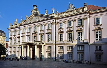 Façade du palais primatial