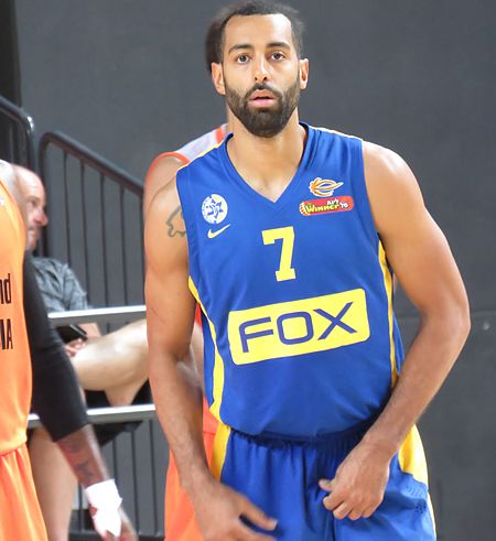 Brian Randle Maccabi.JPG