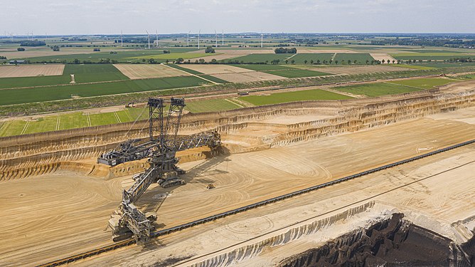 Bucket-wheel excavator in Garzweiler surface mine near Keyenberg, Germany.