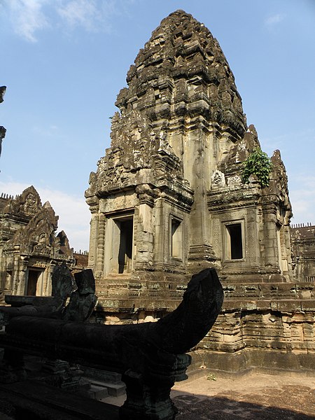 Tập_tin:Cambodge-BanteaySamré2.JPG