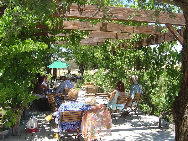 Castoro Cellars concert in Templeton