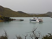 Catamarán Hielos Patagónicos, en el Lago Pehoé.