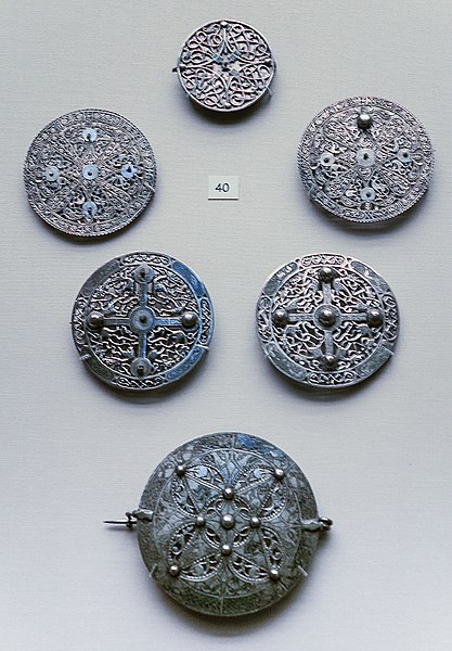 File:Celtic lockets.jpg