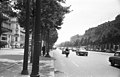 Champs Élysées a Place Charles de Gaulle felől. Fortepan 28461.jpg