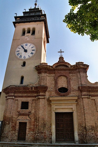 File:Chiesa di San Giorgio, Chieri.jpg