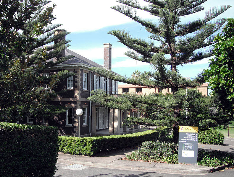 File:Cliffbrook House Beach Road Coogee NSW.jpg