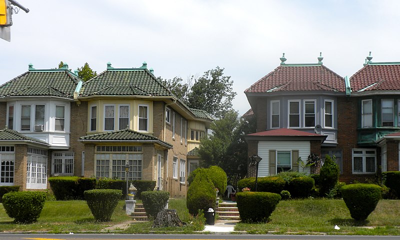 File:Cobbs Creek Auto burb.JPG