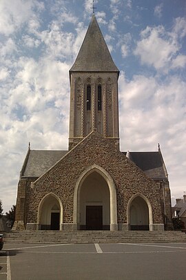 Condé-sur-Vire - Église Saint-Martin (2).jpg