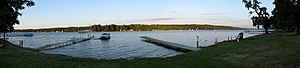 Panorama du lac Conesus.jpg