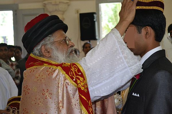 Mystery of Crowning at a wedding in the Chaldean Syrian Church