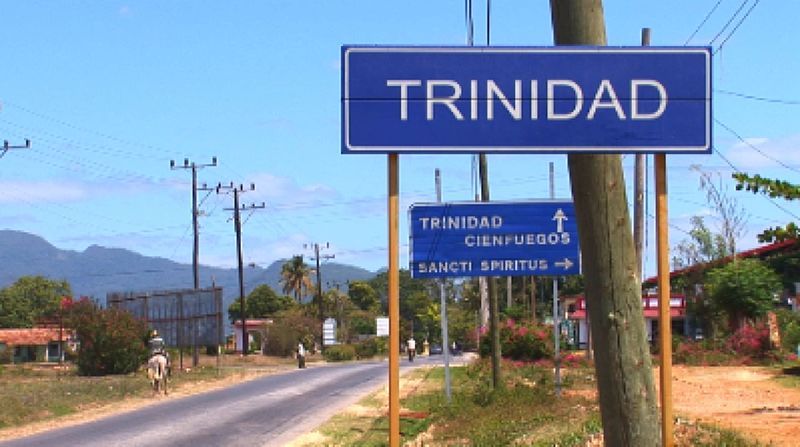 File:Cuba entrée de Trinidad.jpg