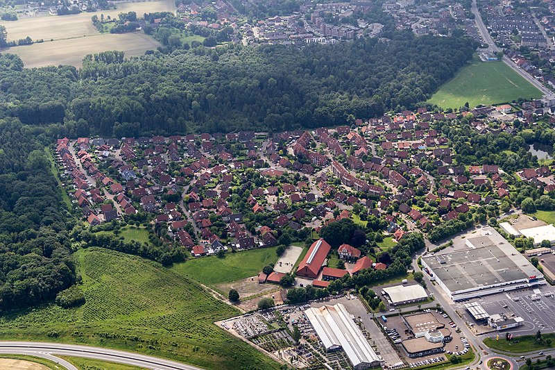 File:Dülmen, Wohngebiet -Quellberg- -- 2014 -- 8147.jpg