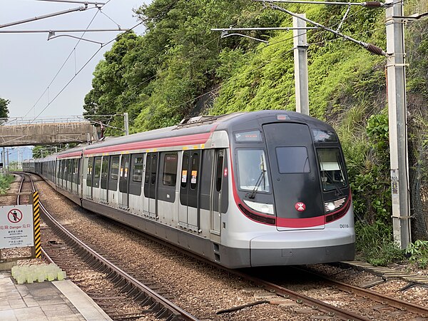 A Hyundai Rotem R-train EMU entering University station