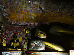 Dambulla-buddha.jpg