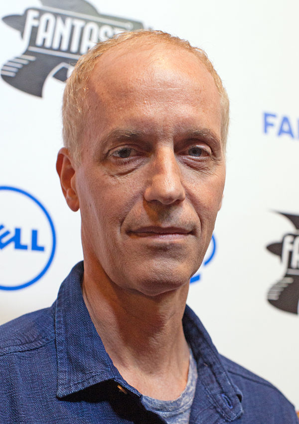 Nightcrawler was the directorial debut for Dan Gilroy, who had previously spent several years as a screenwriter.