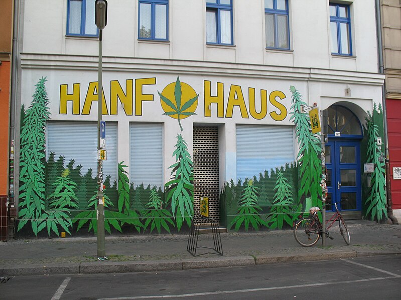 File:Das Hanfhaus in Kreuzberg - panoramio.jpg
