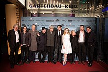 Die Autoren und die Hauptdarsteller bei der Premiere in Wien (2015)