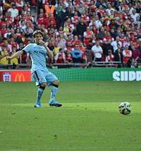 Silva con la maglia del Manchester City nel 2014